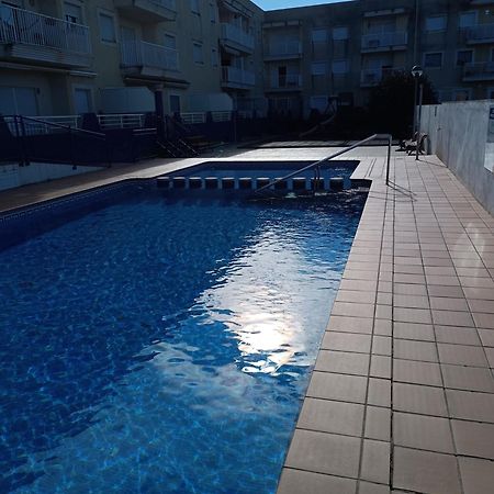 L'Apartament De La Iaia Sant Jaume d'Enveja Bagian luar foto