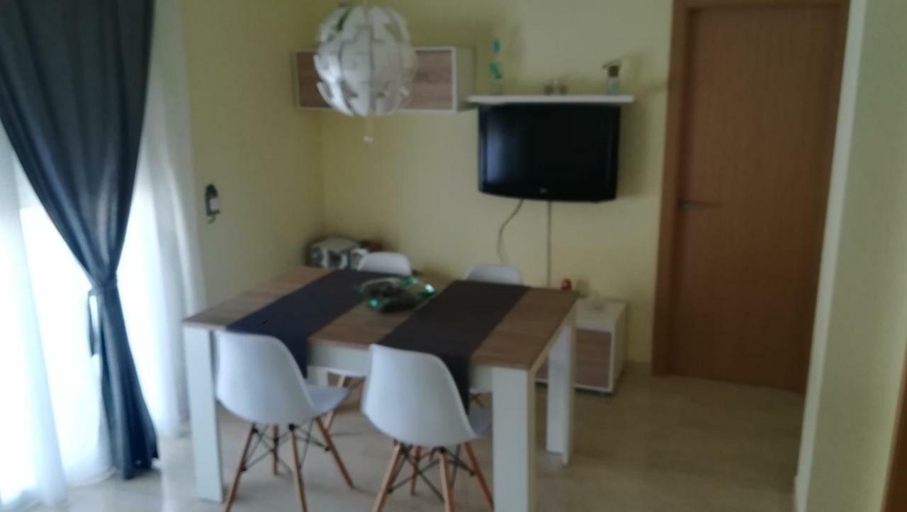 L'Apartament De La Iaia Sant Jaume d'Enveja Bagian luar foto